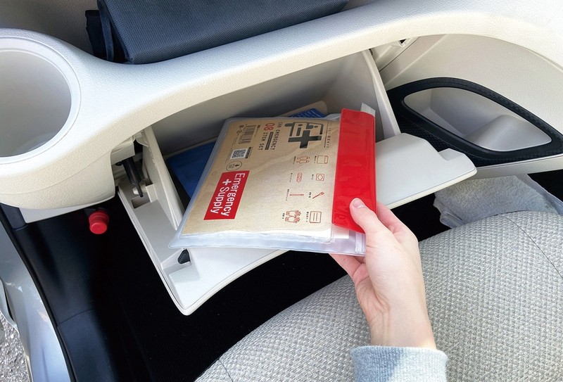車載用防災ポーチ9点セット