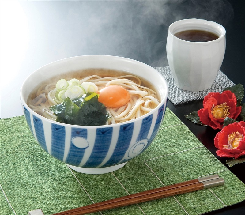 至福の逸品 木箱入り讃岐うどん8束 紙袋付き※軽減税率対象商品