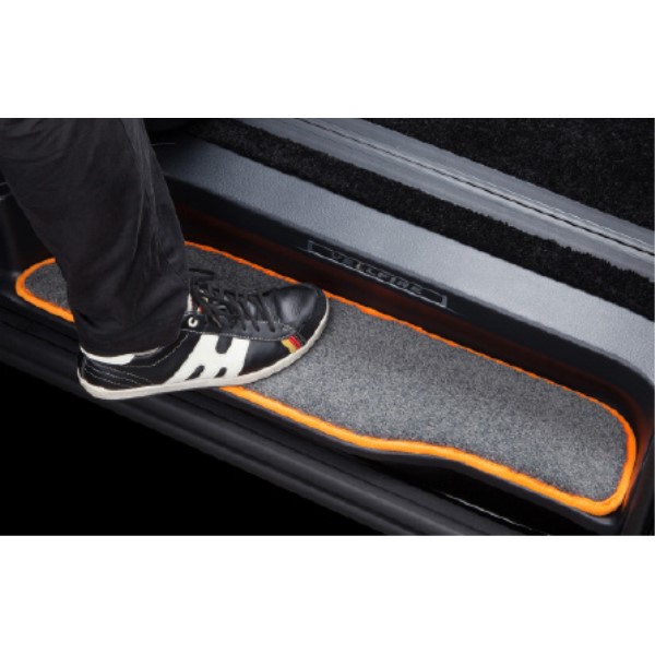 Clazzio カスタムフロアマット ステップ用マット 1列目